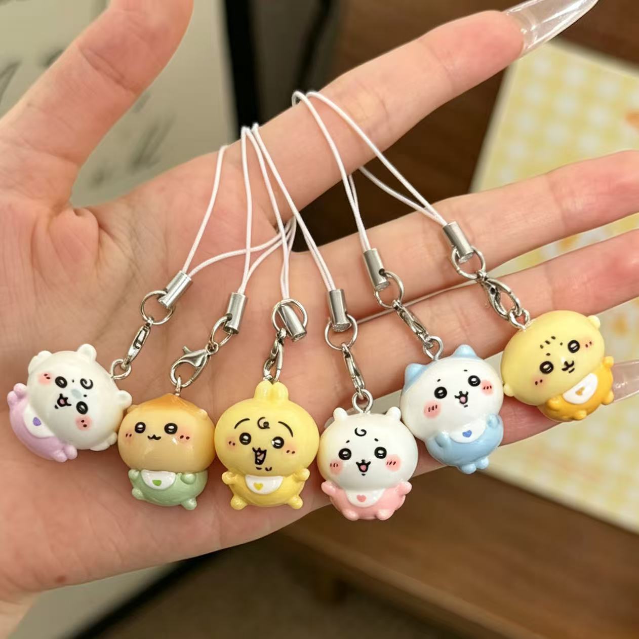 Urocza mała zawieszka z żywicy – Phone Accessories Baby recenzja i cena