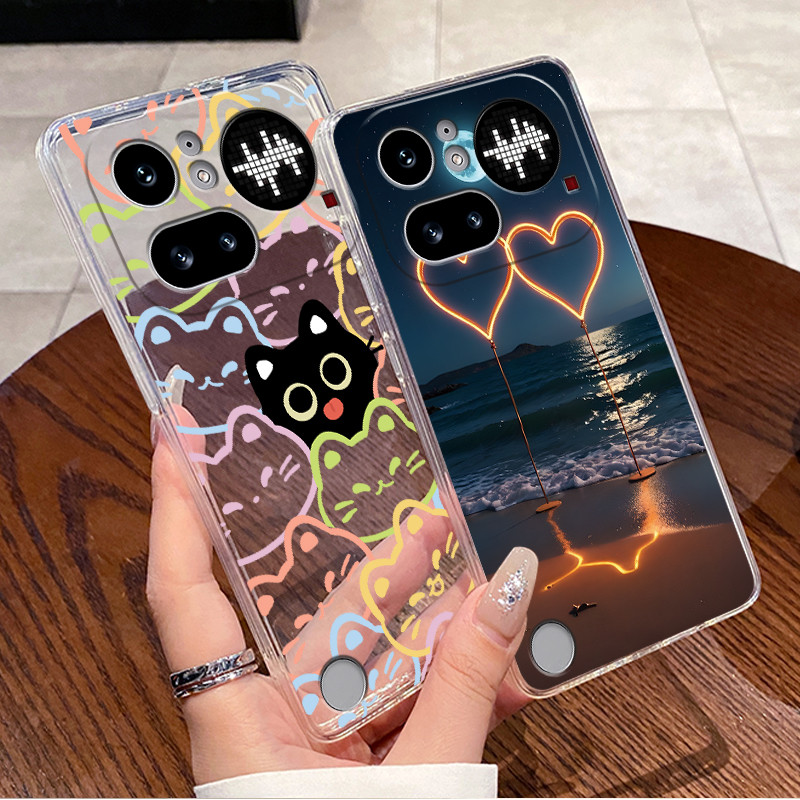 Eleganckie, modne czarne etui  – Phone Accessories Nothing recenzja i cena